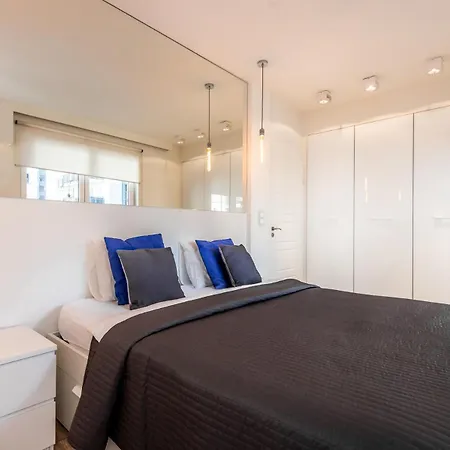 Super-apartamenty Jezyce Targi Apartment