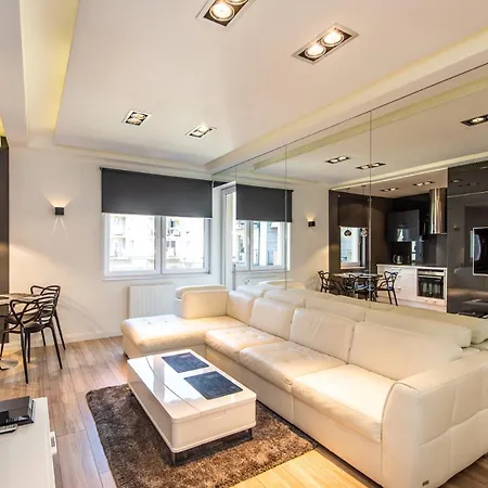 Apartment Super-apartamenty Jezyce Targi *