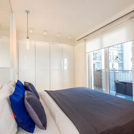 Super-apartamenty Jezyce Targi Apartment