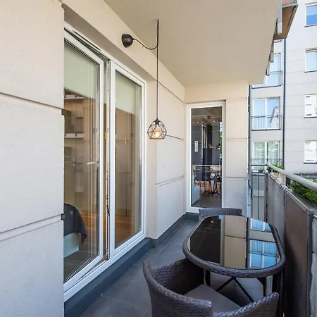 Super-apartamenty Jezyce Targi Apartment Poznan